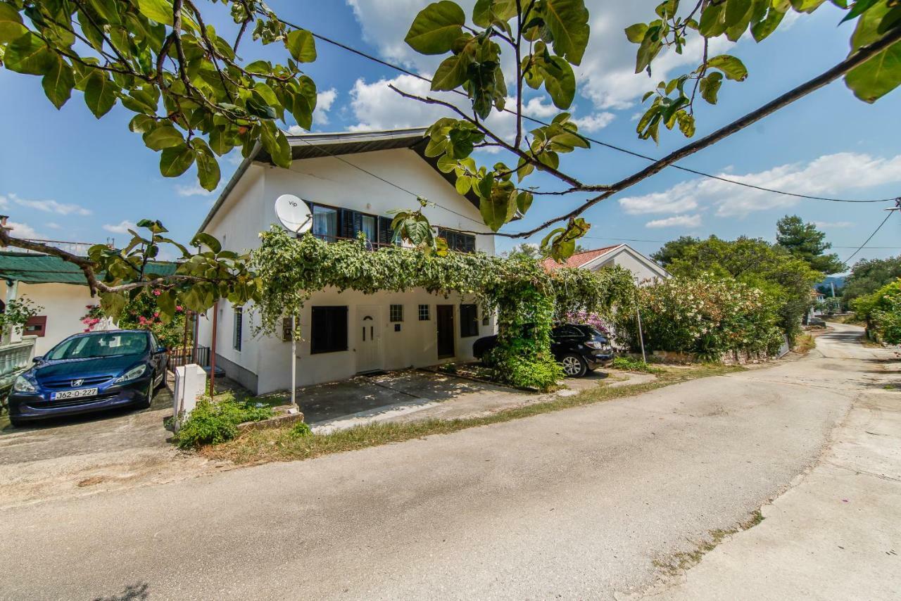 Guesthouse Klara Duba Stonska ภายนอก รูปภาพ